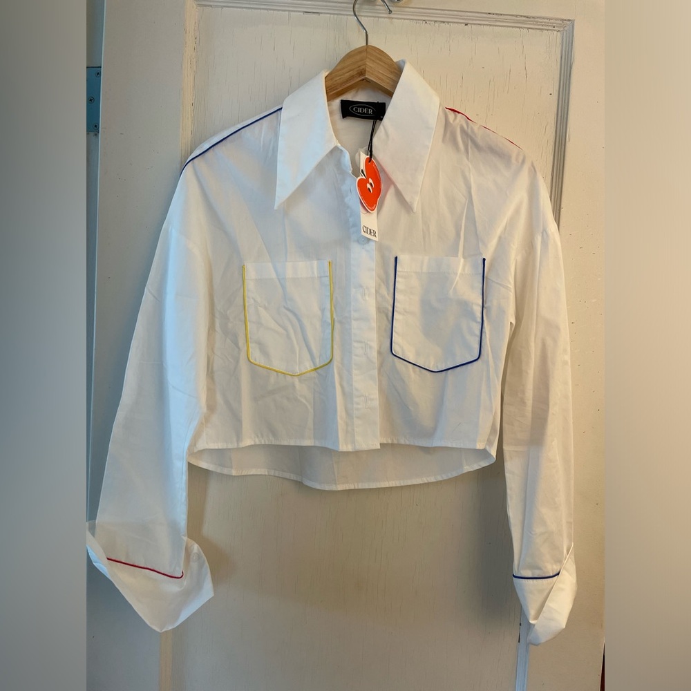 White cropped shirt